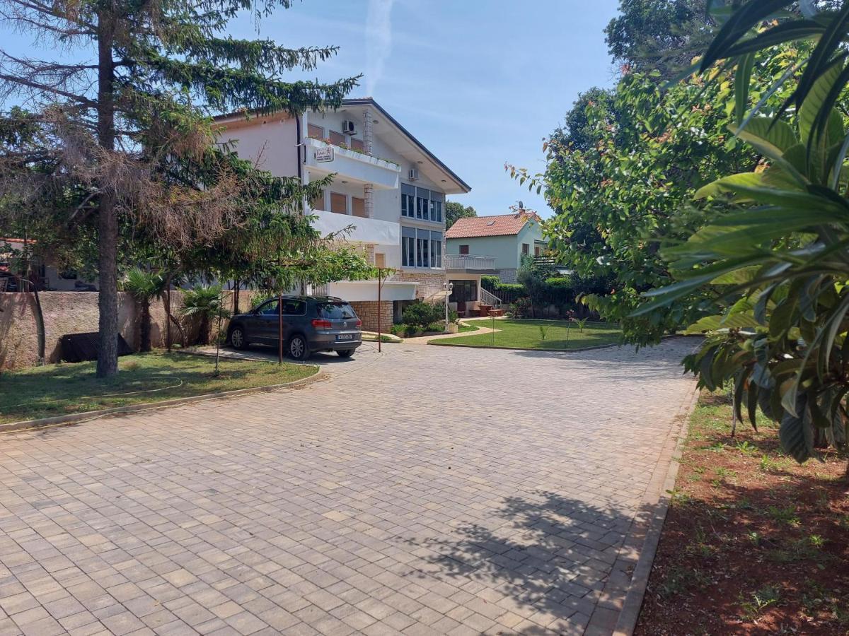 Apartments Hawaii Banjole Exterior foto